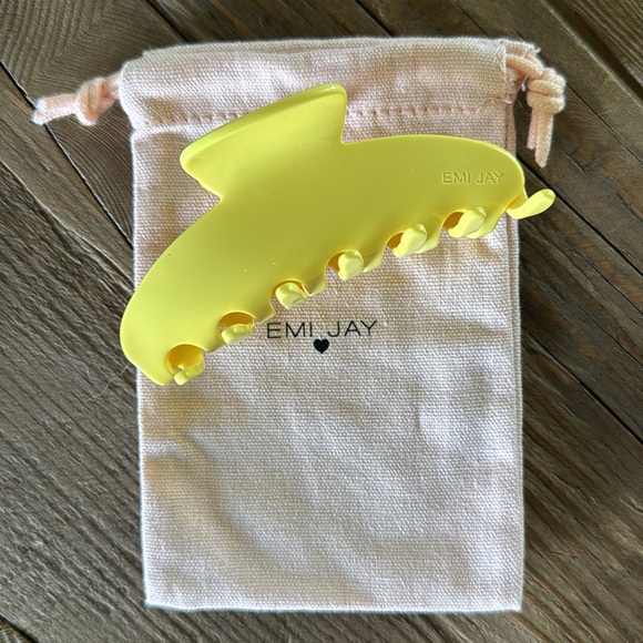 Emi Jay Accessories - ‘Banana Yellow’ Big Effing clip